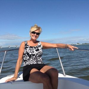 Meet your Posher, Deborah